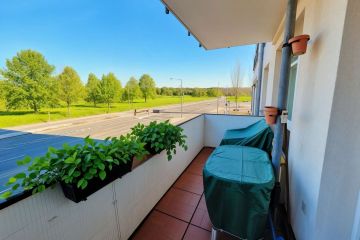 !!! 3-Zi Wohnung // Balkon // Aufzug // Dresden - Johannstadt !!!