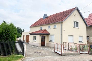 Ländliche Ruhe, eigener Garten und viel Potenzial – Einfamilienhaus mit Gestaltungspotenzial